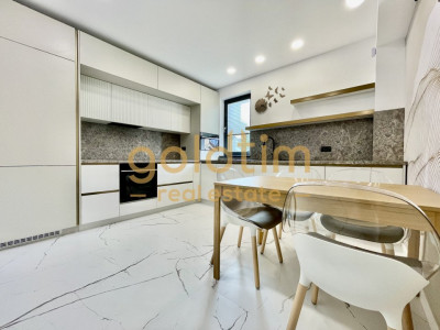 NOU/SUPERB/ PRIMA INCHIRIERE/ CURTE/ PARCARE