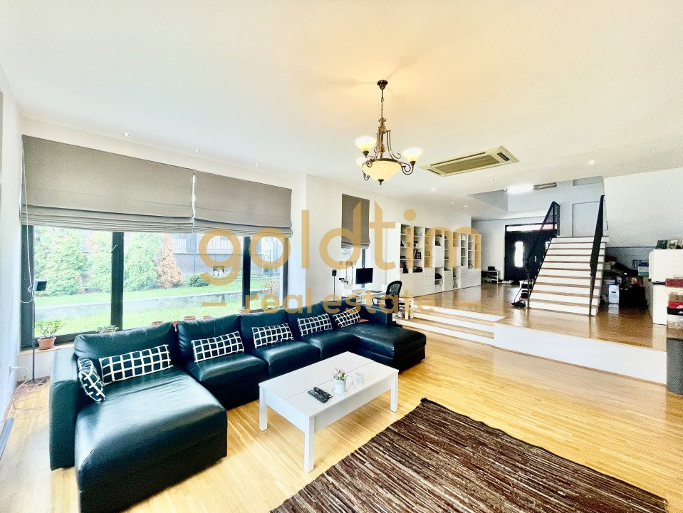 VILA INDIVIDUALA/ PISCINA/ GARAJ/ SPATII DEPOZITARE/ IANCU NICOLAE