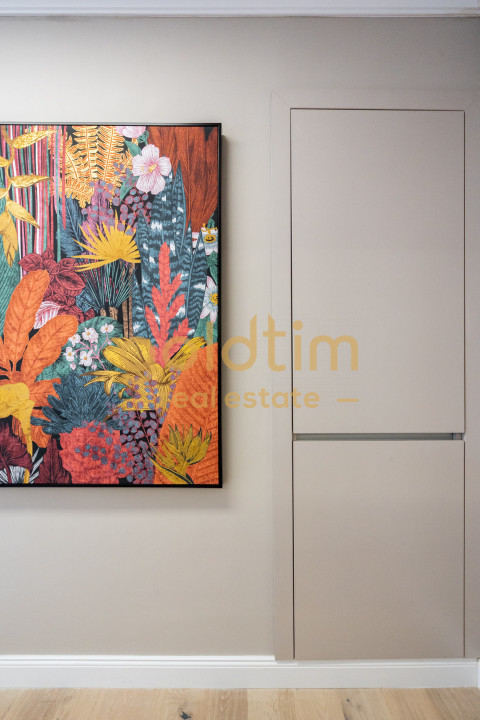 RENOVAT COMPLET/ SUPERB/ PARCARE/CAPITALE