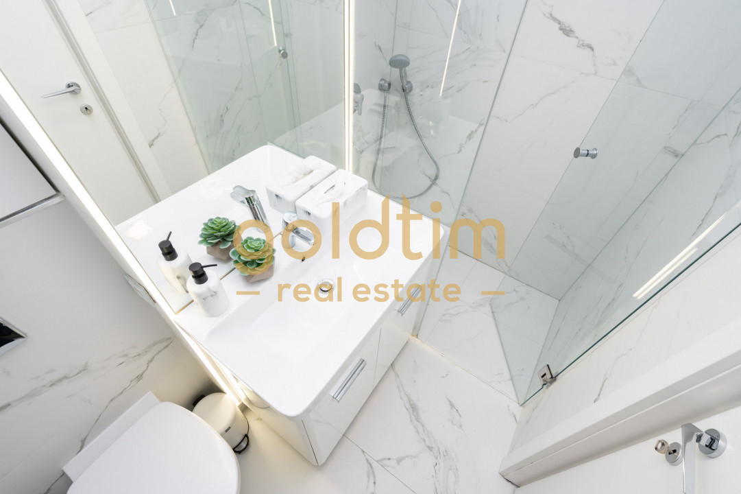 RENOVAT COMPLET/ SUPERB/ PARCARE/CAPITALE