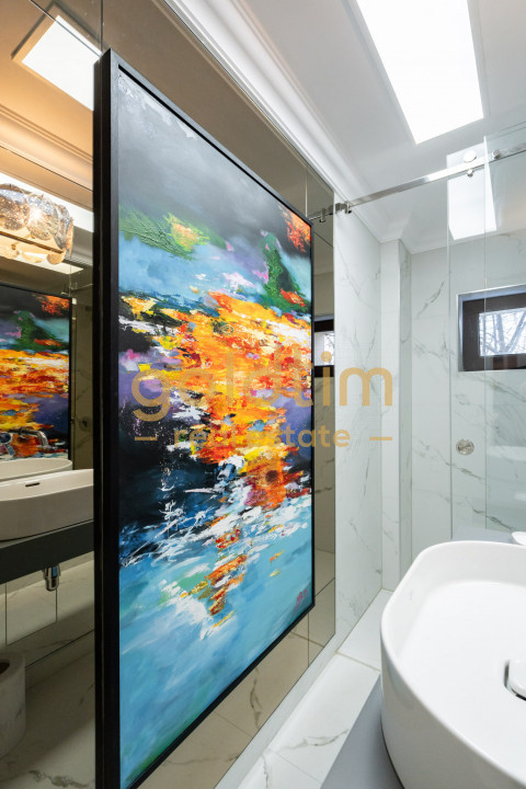 RENOVAT COMPLET/ SUPERB/ PARCARE/CAPITALE