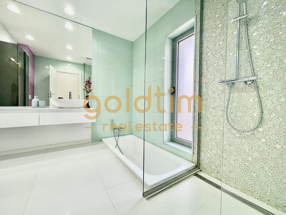 SUPERB/ IANCU NICOLAE/ VILA INDIVIDUALA/ PARCARI