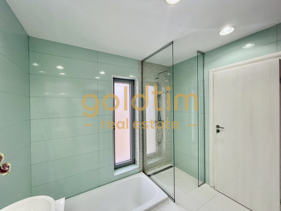 SUPERB/ IANCU NICOLAE/ VILA INDIVIDUALA/ PARCARI