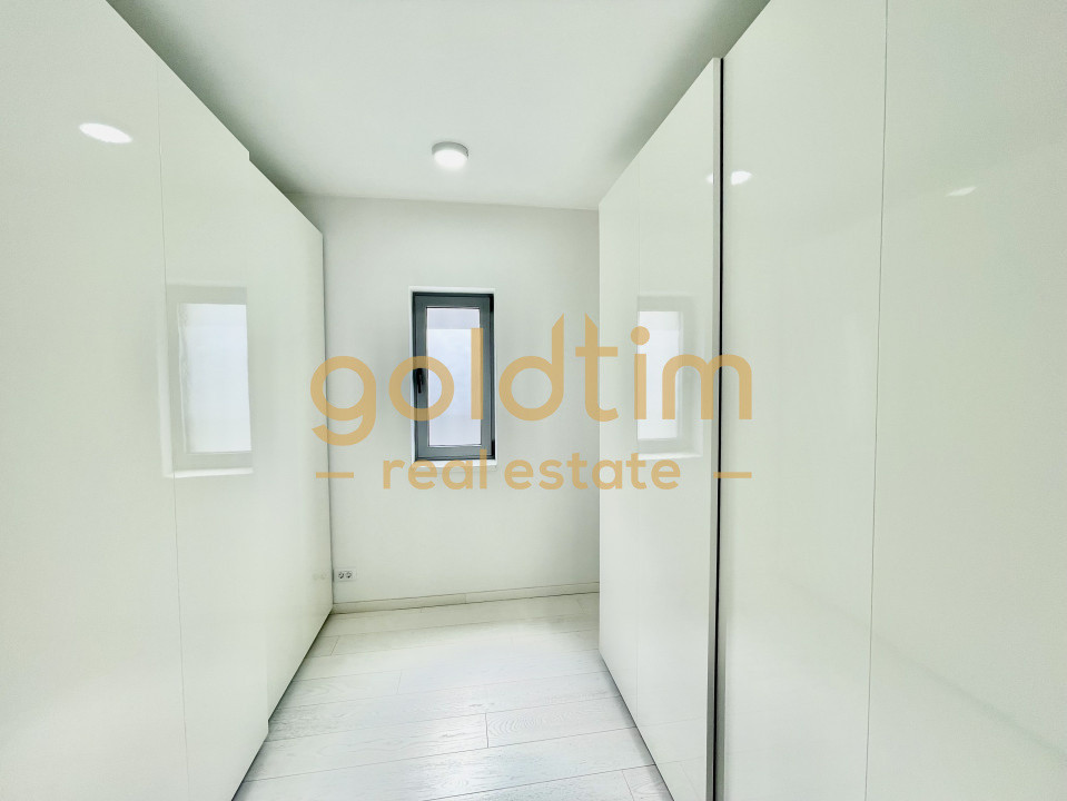 SUPERB/ IANCU NICOLAE/ VILA INDIVIDUALA/ PARCARI