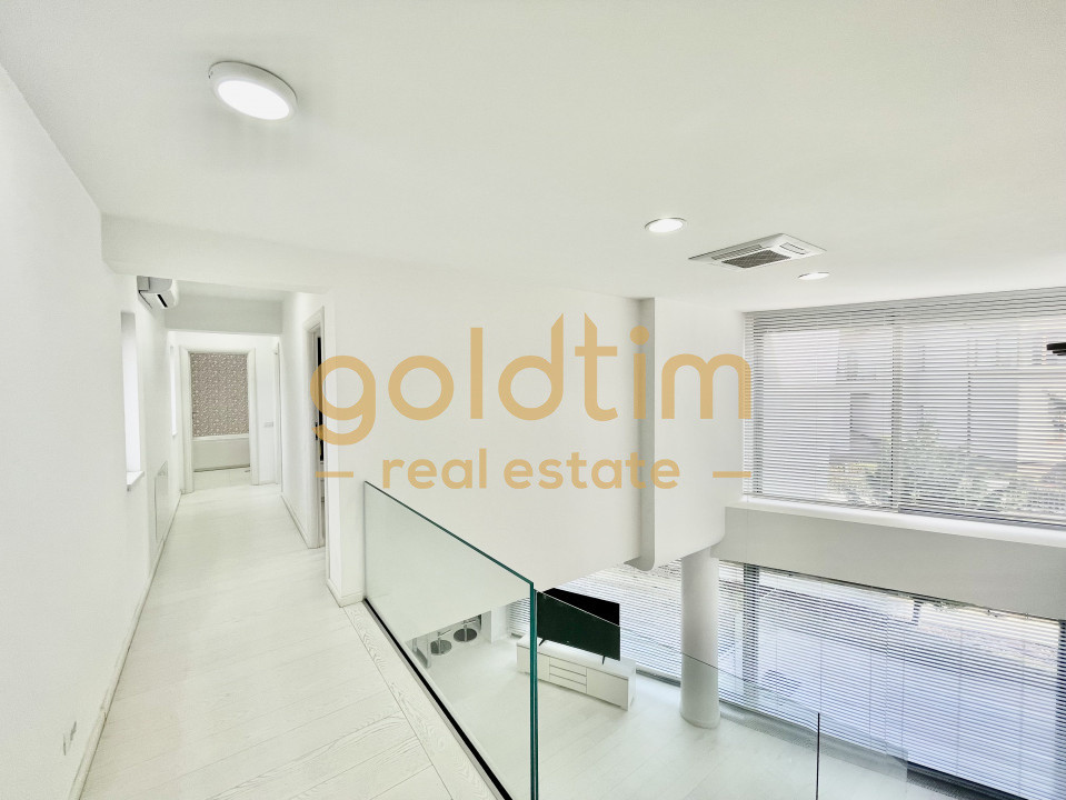 SUPERB/ IANCU NICOLAE/ VILA INDIVIDUALA/ PARCARI