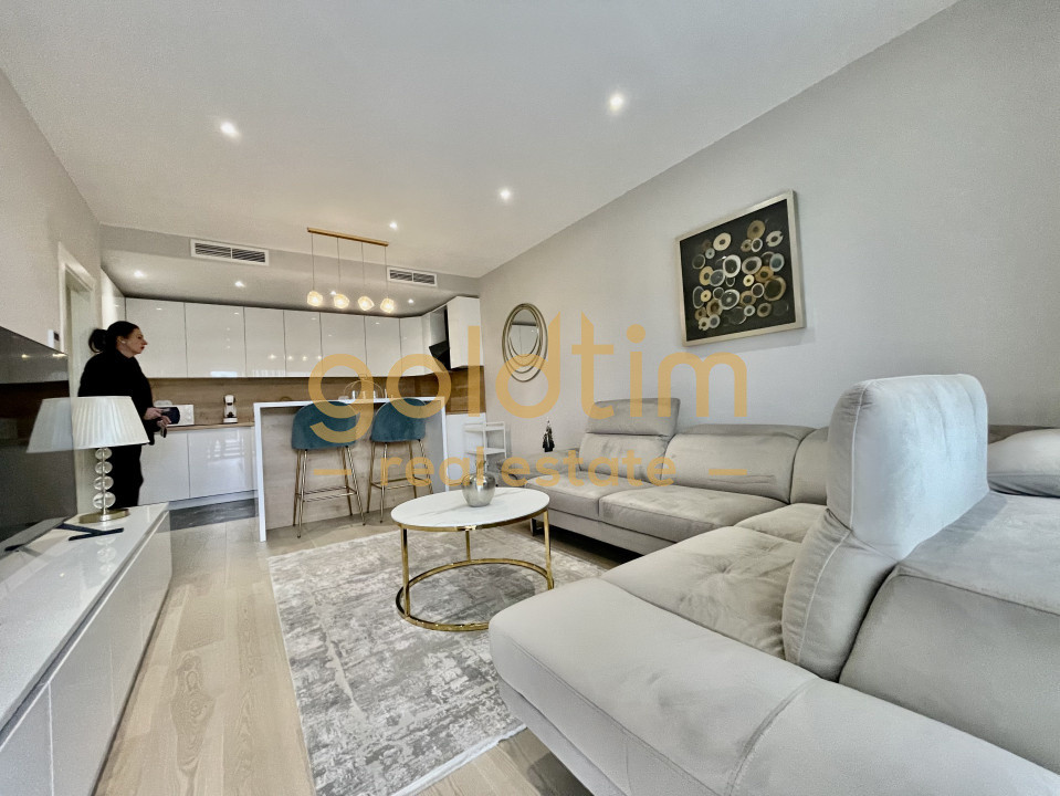 NOU/SUPERB/ANSAMBLU CU PISCINA/LOC DE PARCARE SUBTERAN