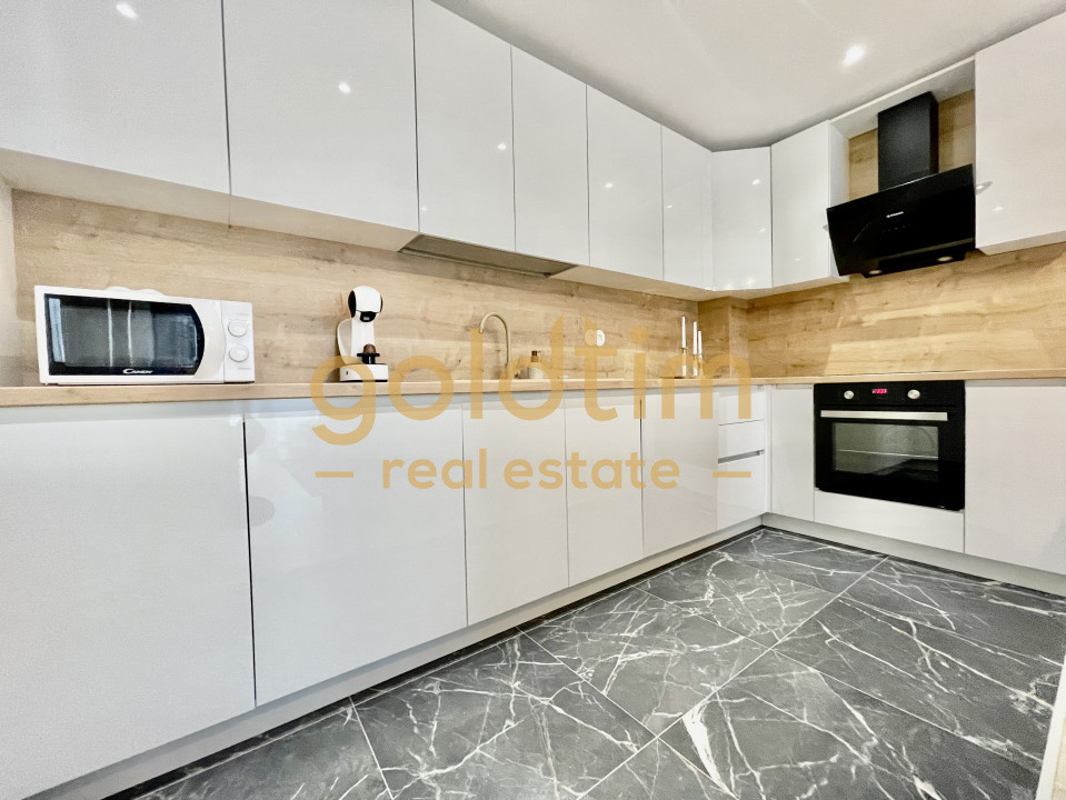 NOU/SUPERB/ANSAMBLU CU PISCINA/LOC DE PARCARE SUBTERAN