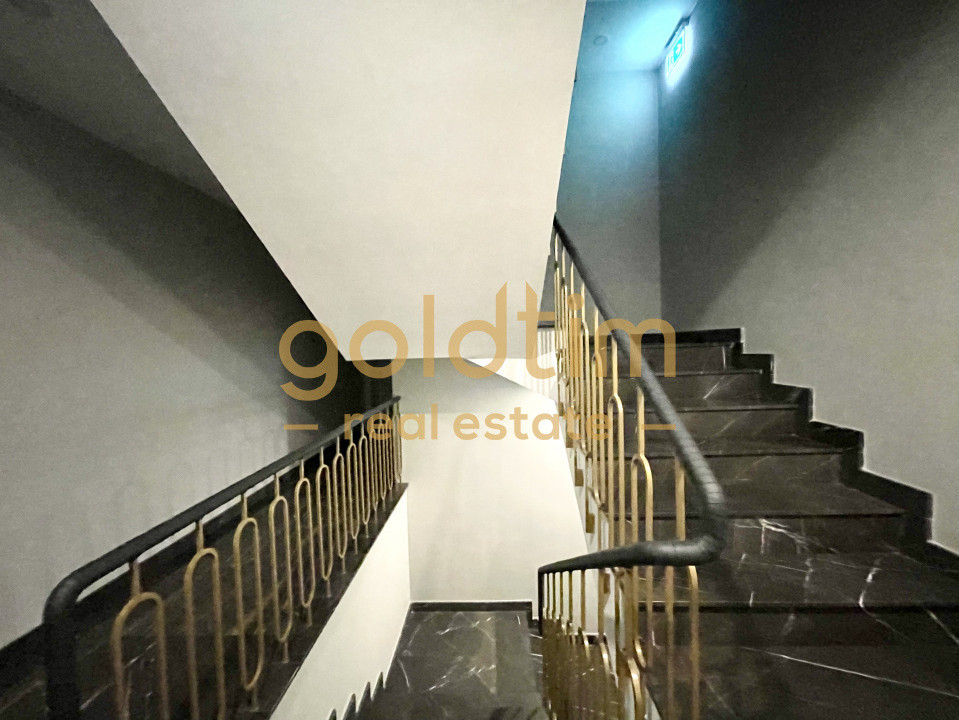 NOU/SUPERB/ANSAMBLU CU PISCINA/LOC DE PARCARE SUBTERAN