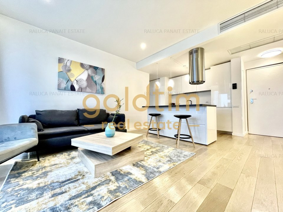  ONE PLAZA/VEDERE IN CURTEA INTERIOARA