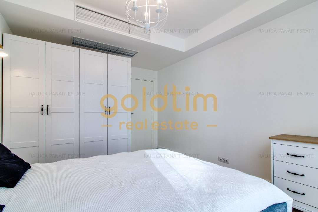  ONE PLAZA/VEDERE IN CURTEA INTERIOARA