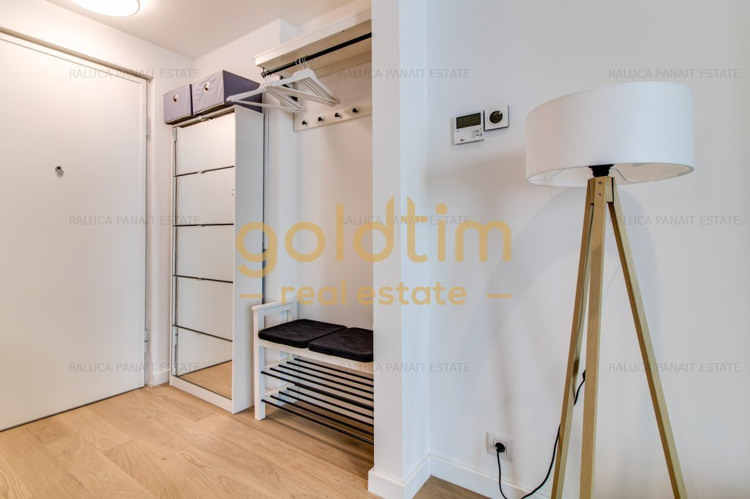  ONE PLAZA/VEDERE IN CURTEA INTERIOARA