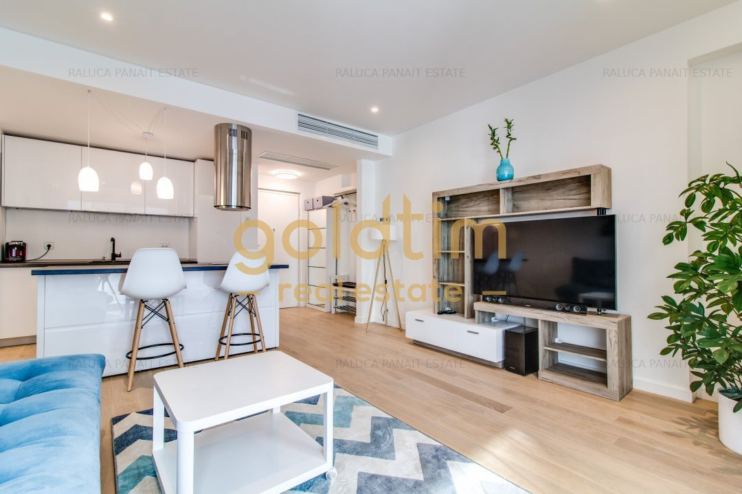  ONE PLAZA/VEDERE IN CURTEA INTERIOARA