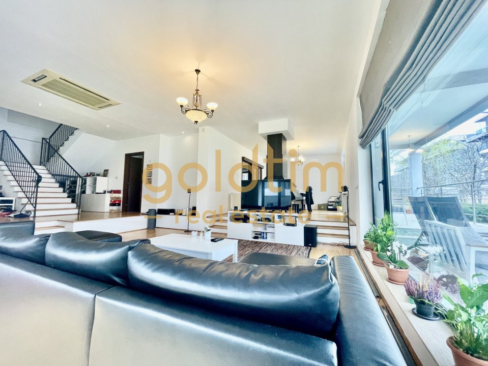 VILA INDIVIDUALA/ PISCINA/ GARAJ/ SPATII DEPOZITARE/ IANCU NICOLAE