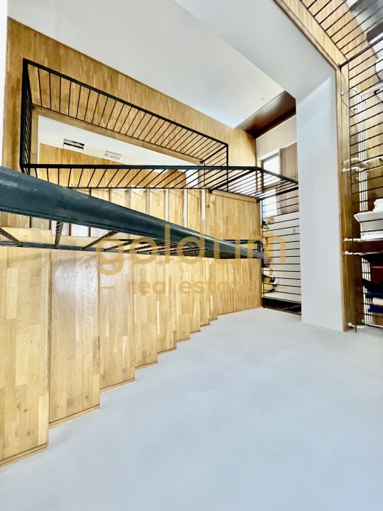 VILA INDIVIDUALA/ PISCINA/ GARAJ/ SPATII DEPOZITARE/ IANCU NICOLAE