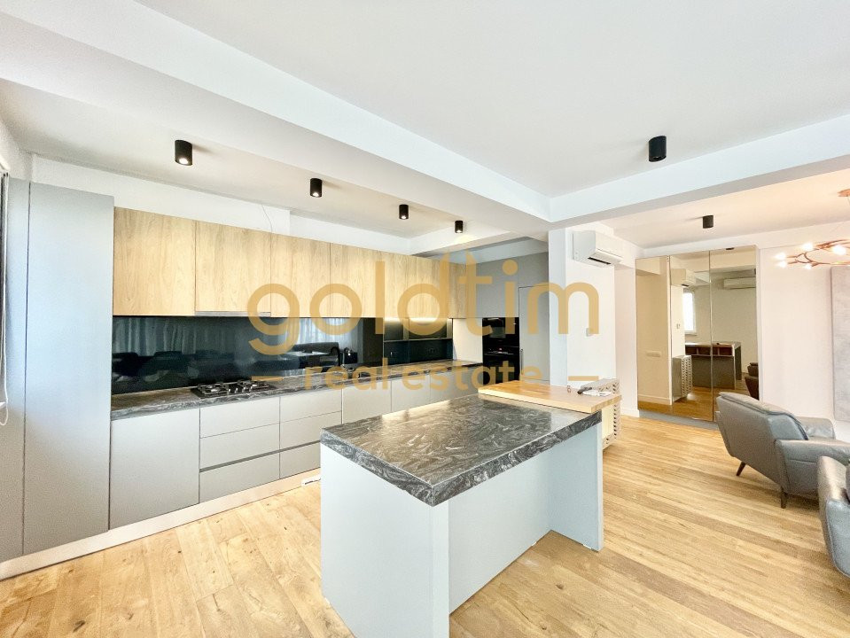 SUPERB/PENTHOUSE/ TERASA 80 Mp/ PRIVELISTE/3 LOCURI PARCARE