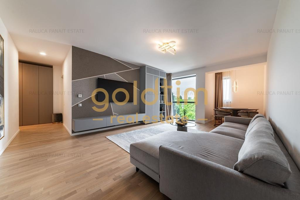 ABSOLUT SUPERB/MOBILAT SI UTILAT/ LUX/LOC DEBLU IN PARCARE SUBTERANA