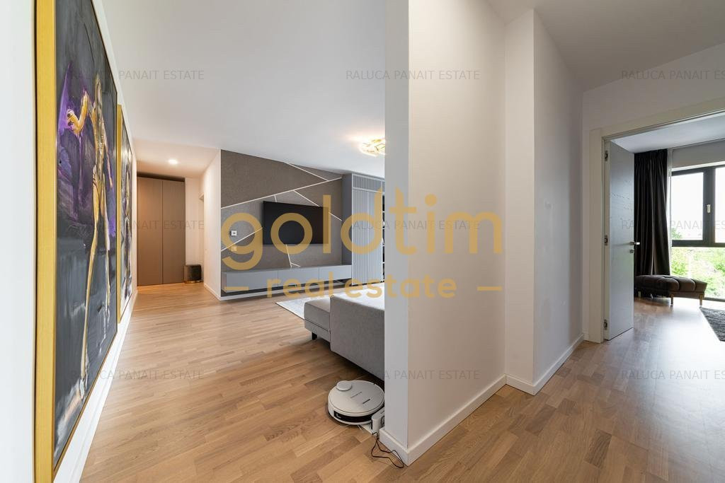 ABSOLUT SUPERB/MOBILAT SI UTILAT/ LUX/LOC DEBLU IN PARCARE SUBTERANA