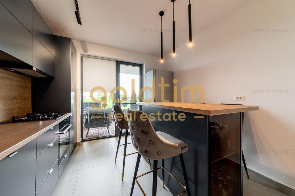 ABSOLUT SUPERB/MOBILAT SI UTILAT/ LUX/LOC DEBLU IN PARCARE SUBTERANA