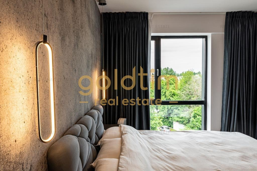 ABSOLUT SUPERB/MOBILAT SI UTILAT/ LUX/LOC DEBLU IN PARCARE SUBTERANA