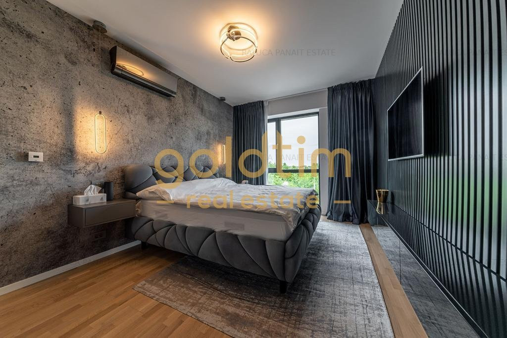 ABSOLUT SUPERB/MOBILAT SI UTILAT/ LUX/LOC DEBLU IN PARCARE SUBTERANA