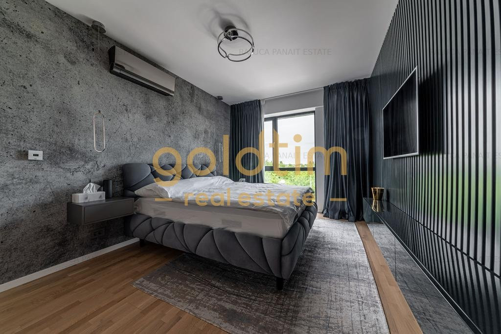 ABSOLUT SUPERB/MOBILAT SI UTILAT/ LUX/LOC DEBLU IN PARCARE SUBTERANA