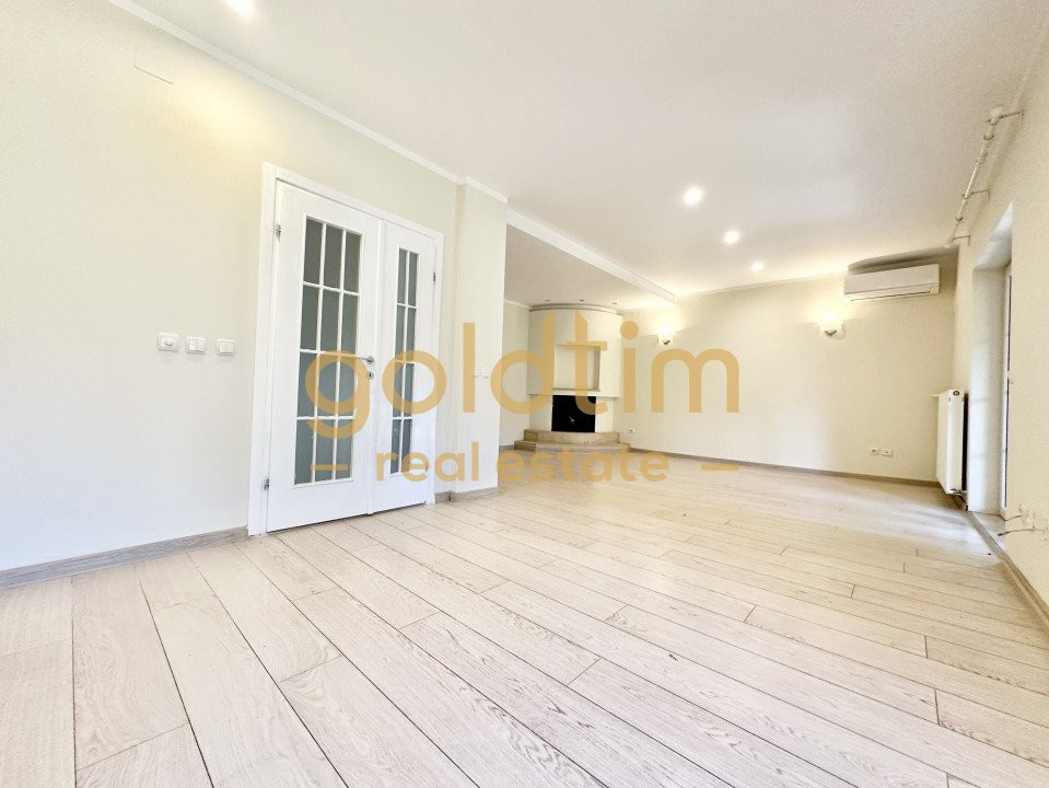 VILA IN COMPLEX REZIDENTIAL/CURTE PROPRIE/PISCINA/PET FRIENDLY/IANCU NICOLAE