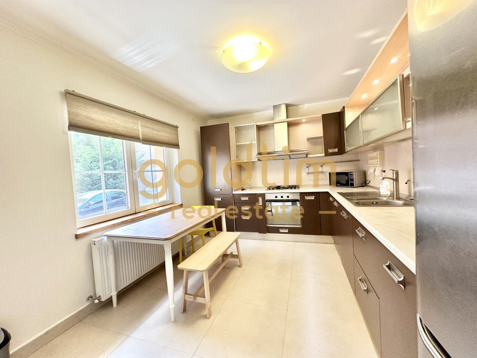 VILA IN COMPLEX REZIDENTIAL/CURTE PROPRIE/PISCINA/PET FRIENDLY/IANCU NICOLAE