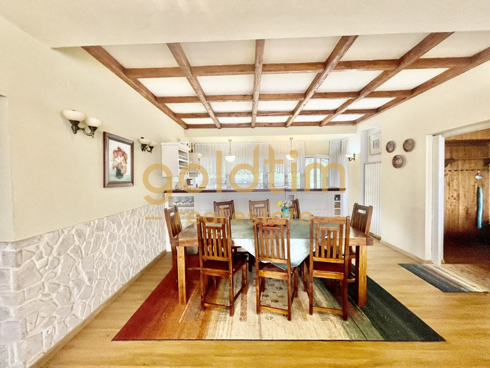 PARADIS/ VILA LA MUNTE/CERASU/ 1.30 min de BUCURESTI/ IDEAL INVESTITIE/ BOOKING
