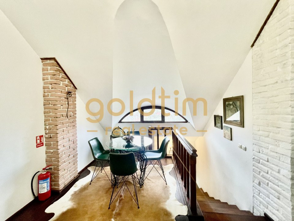 PARADIS/ VILA LA MUNTE/CERASU/ 1.30 min de BUCURESTI/ IDEAL INVESTITIE/ BOOKING