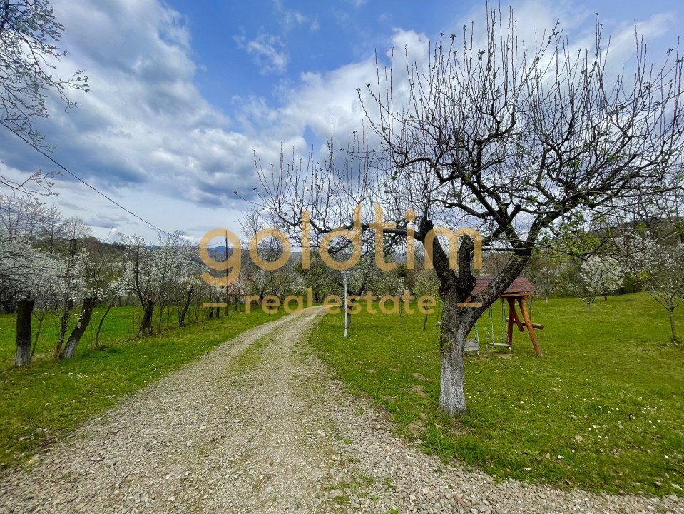 PARADIS/ VILA LA MUNTE/CERASU/ 1.30 min de BUCURESTI/ IDEAL INVESTITIE/ BOOKING