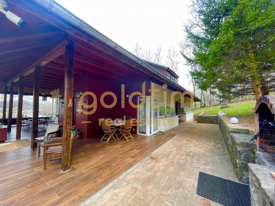 PARADIS/ VILA LA MUNTE/CERASU/ 1.30 min de BUCURESTI/ IDEAL INVESTITIE/ BOOKING