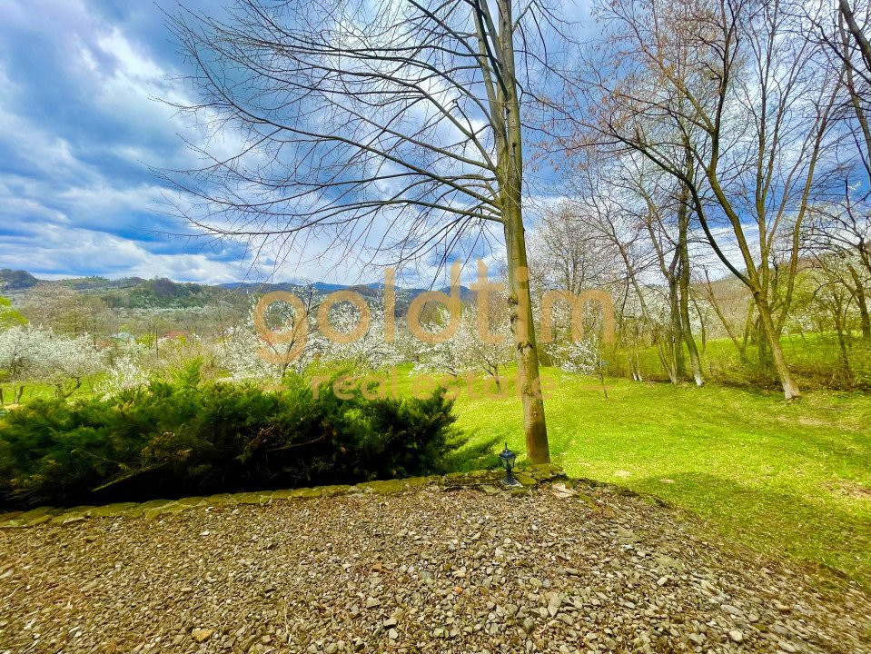 PARADIS/ VILA LA MUNTE/CERASU/ 1.30 min de BUCURESTI/ IDEAL INVESTITIE/ BOOKING