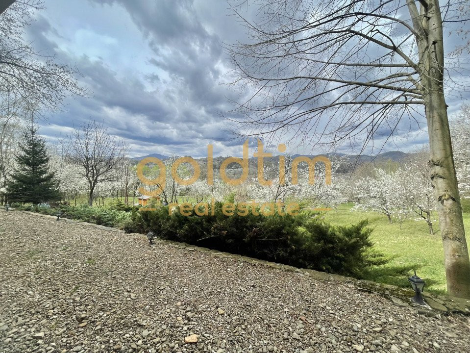 PARADIS/ VILA LA MUNTE/CERASU/ 1.30 min de BUCURESTI/ IDEAL INVESTITIE/ BOOKING