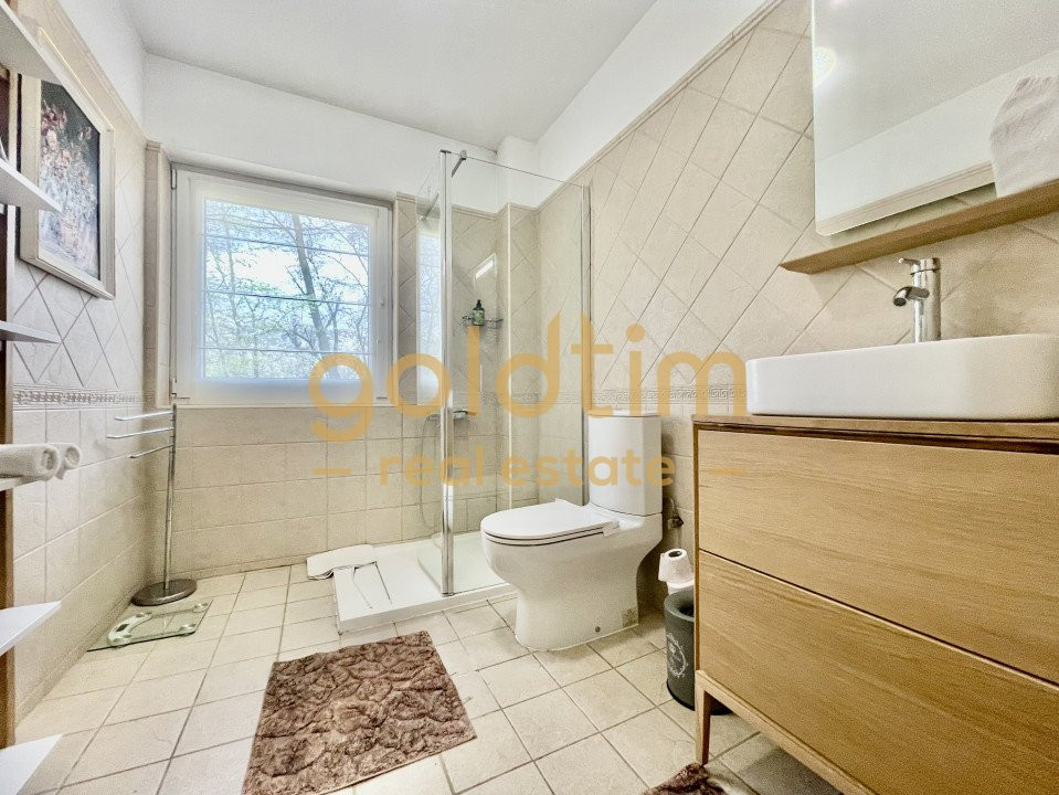 PARADIS/ VILA LA MUNTE/CERASU/ 1.30 min de BUCURESTI/ IDEAL INVESTITIE/ BOOKING