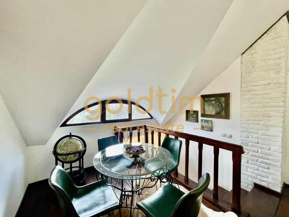 PARADIS/ VILA LA MUNTE/CERASU/ 1.30 min de BUCURESTI/ IDEAL INVESTITIE/ BOOKING