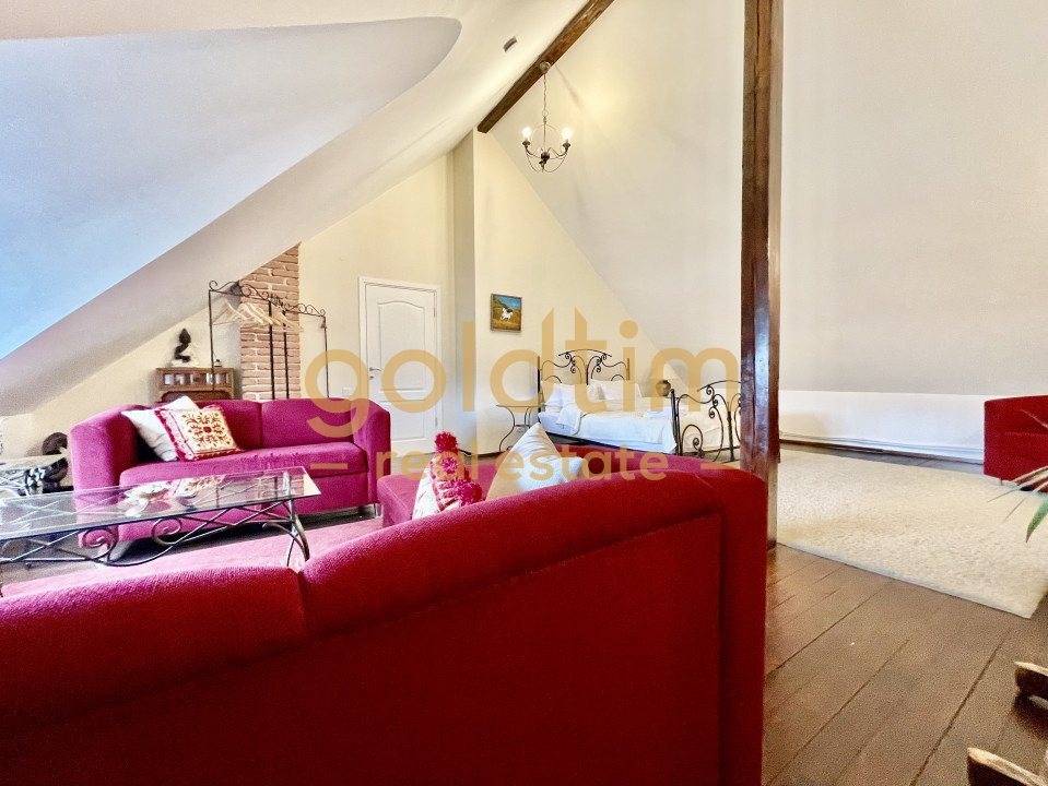 PARADIS/ VILA LA MUNTE/CERASU/ 1.30 min de BUCURESTI/ IDEAL INVESTITIE/ BOOKING