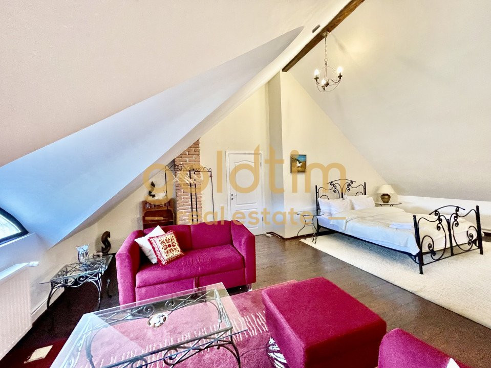 PARADIS/ VILA LA MUNTE/CERASU/ 1.30 min de BUCURESTI/ IDEAL INVESTITIE/ BOOKING