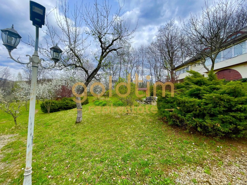 PARADIS/ VILA LA MUNTE/CERASU/ 1.30 min de BUCURESTI/ IDEAL INVESTITIE/ BOOKING