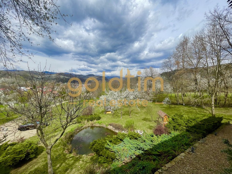 PARADIS/ VILA LA MUNTE/CERASU/ 1.30 min de BUCURESTI/ IDEAL INVESTITIE/ BOOKING