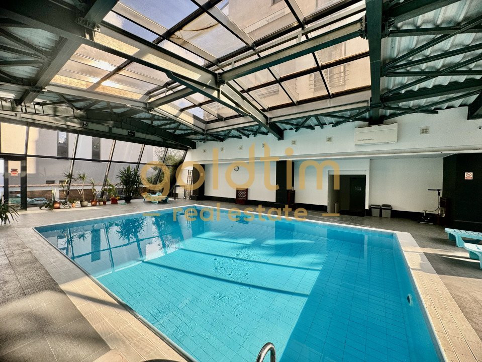 NOU/ RENOVAT/ PRIVELISTE SUPERBA/ ANSAMBLU CU PISCINA