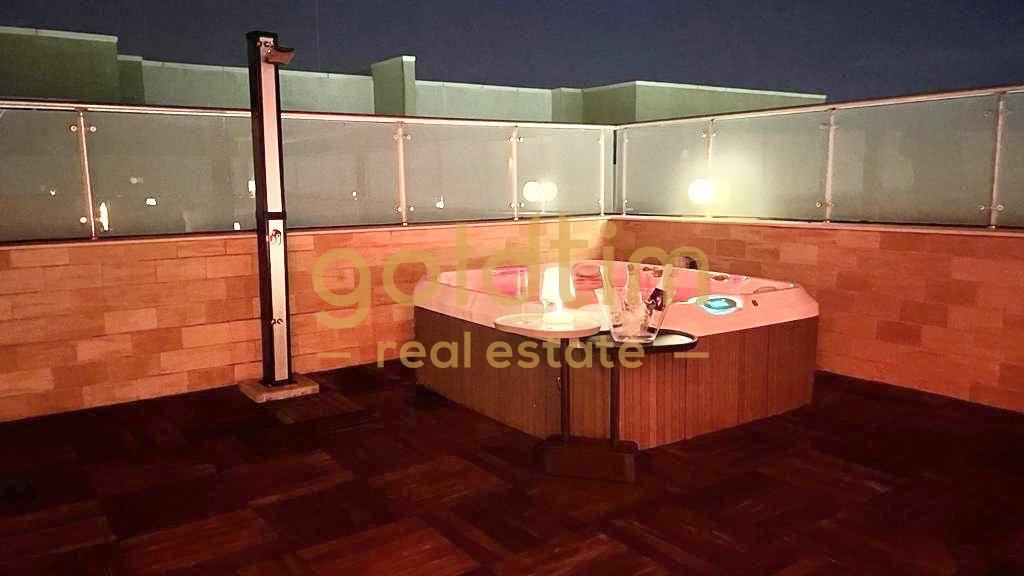 PENTHOUSE SUPERB/TERASA 100MP/JACUZZI/VEDERE LIBERA/