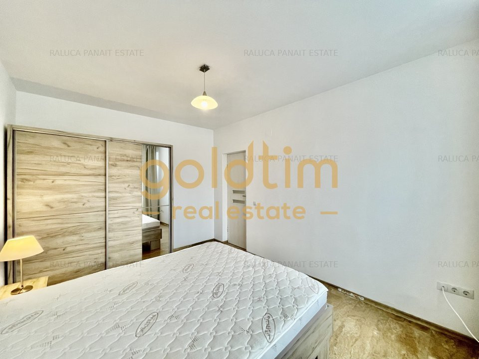 NOU/CURTE/ LOC DE PARCARE