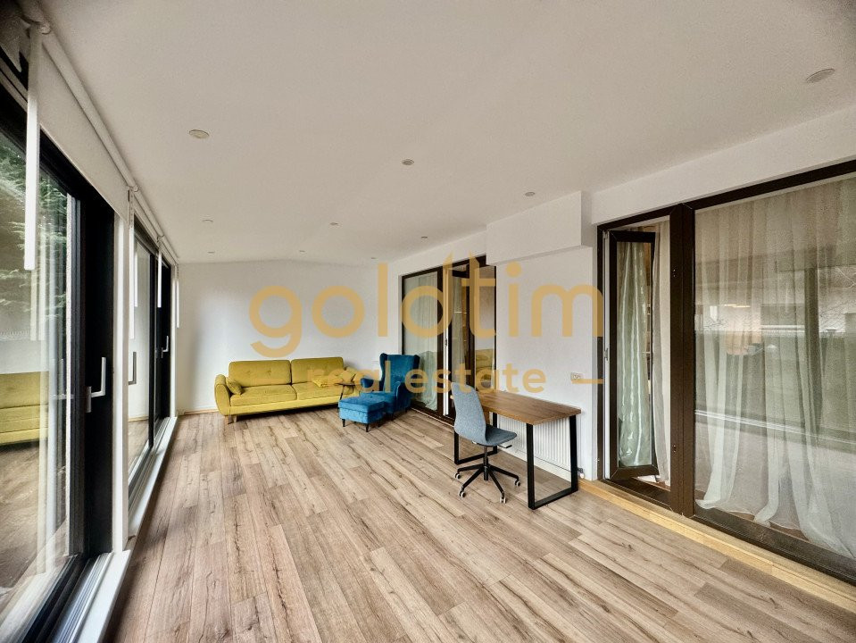 SUPERB/ SPATII GENEROASE/ PARCARE