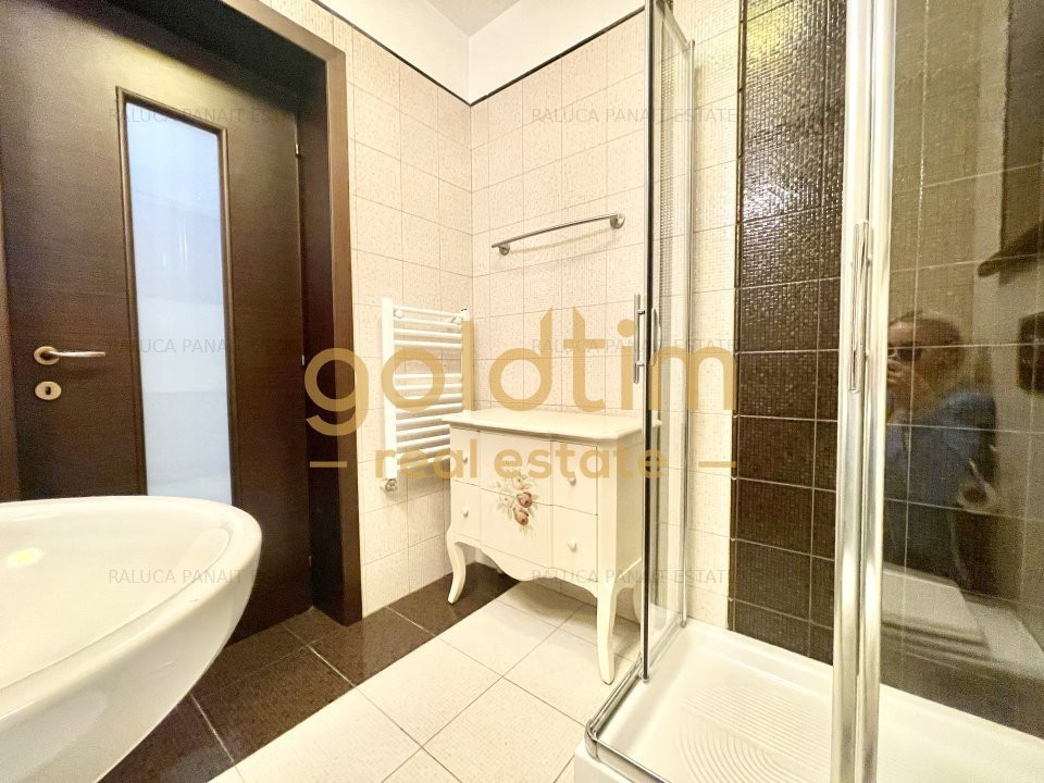 NOU!SUPERB/ VILA INDIVIDUALA/ CURTE GENEROASA/BANEASA/2 LOCURI PARCARE/GARAJ