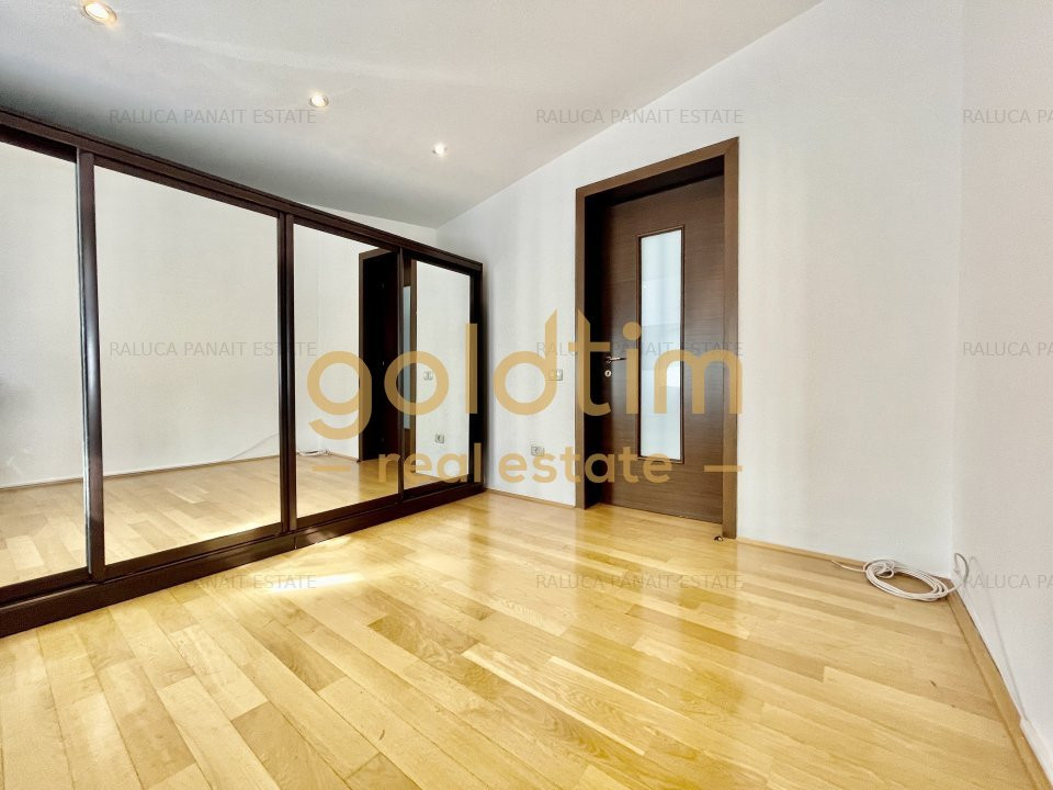 NOU!SUPERB/ VILA INDIVIDUALA/ CURTE GENEROASA/BANEASA/2 LOCURI PARCARE/GARAJ