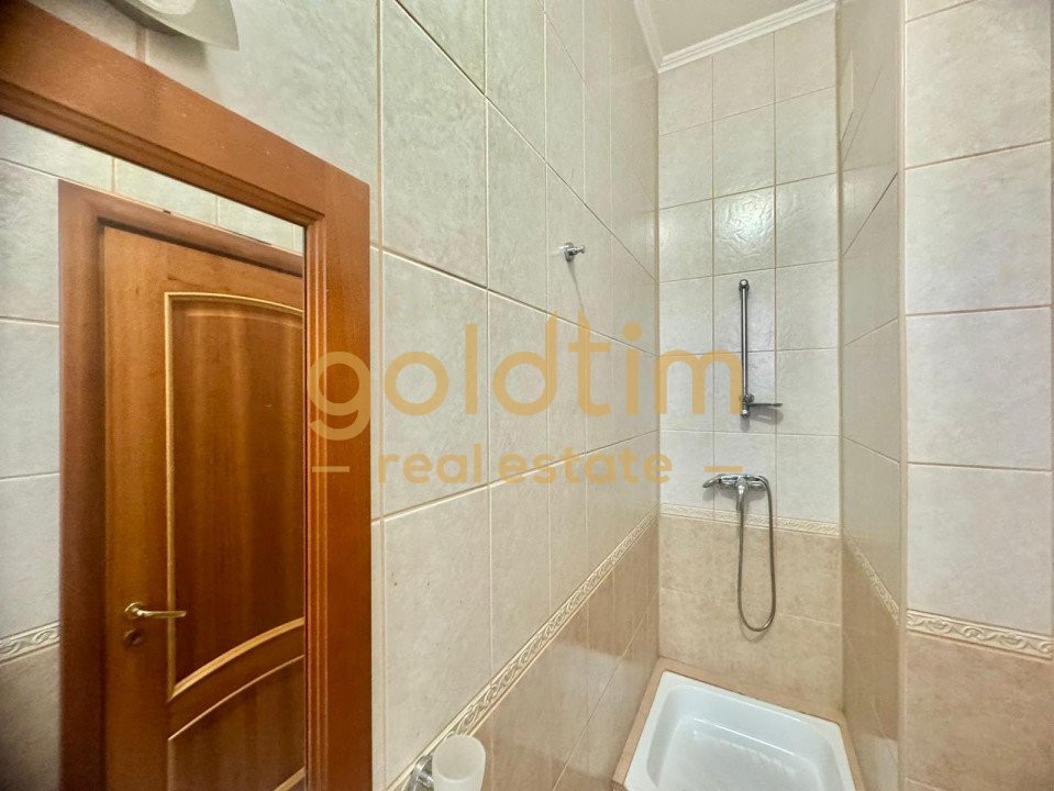 VILA INDIVIDUALA/PISCINA/PRETABIL GRĂDINIȚĂ/BIROU