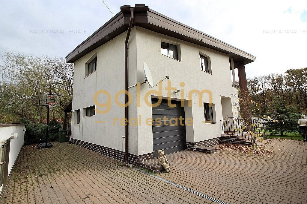 NOU!!SUPERB/ VILA INDIVIDUALA/ CURTE GENEROASA/BANEASA/GARAJ/2 LOCURI PARCARE