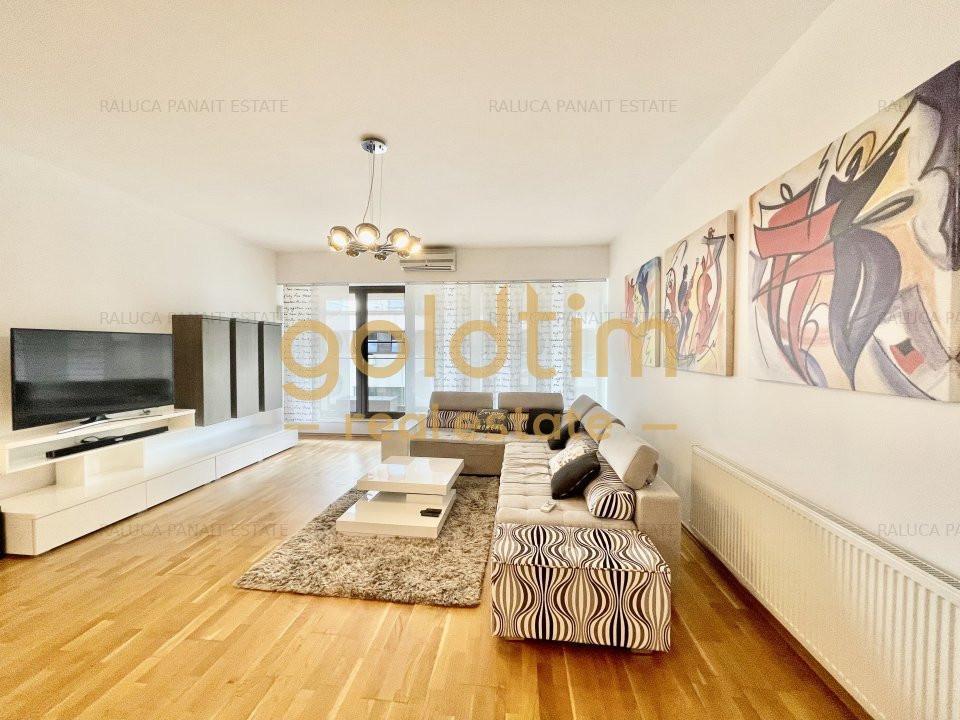 NOU/SUPERB/ SCOALA AMERICANA