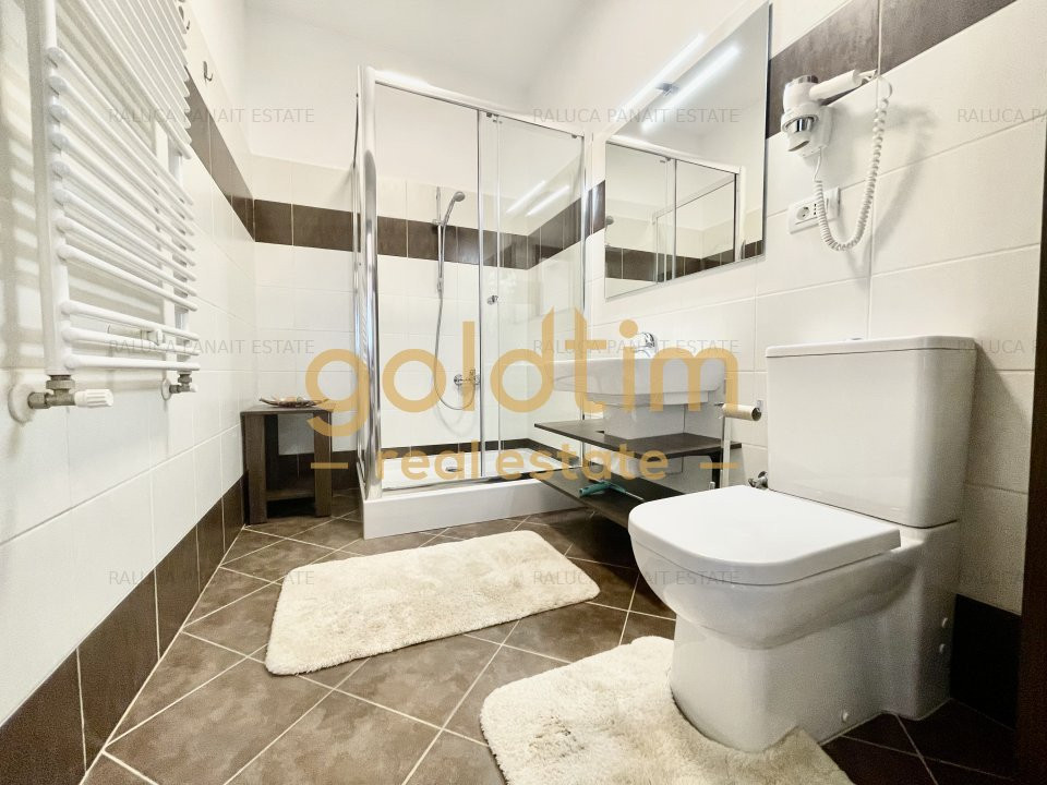 NOU/SUPERB/ SCOALA AMERICANA