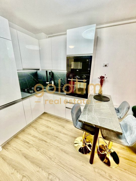 HERĂSTRĂU/VIEW/SPATII GENEROASE/SUPERB 